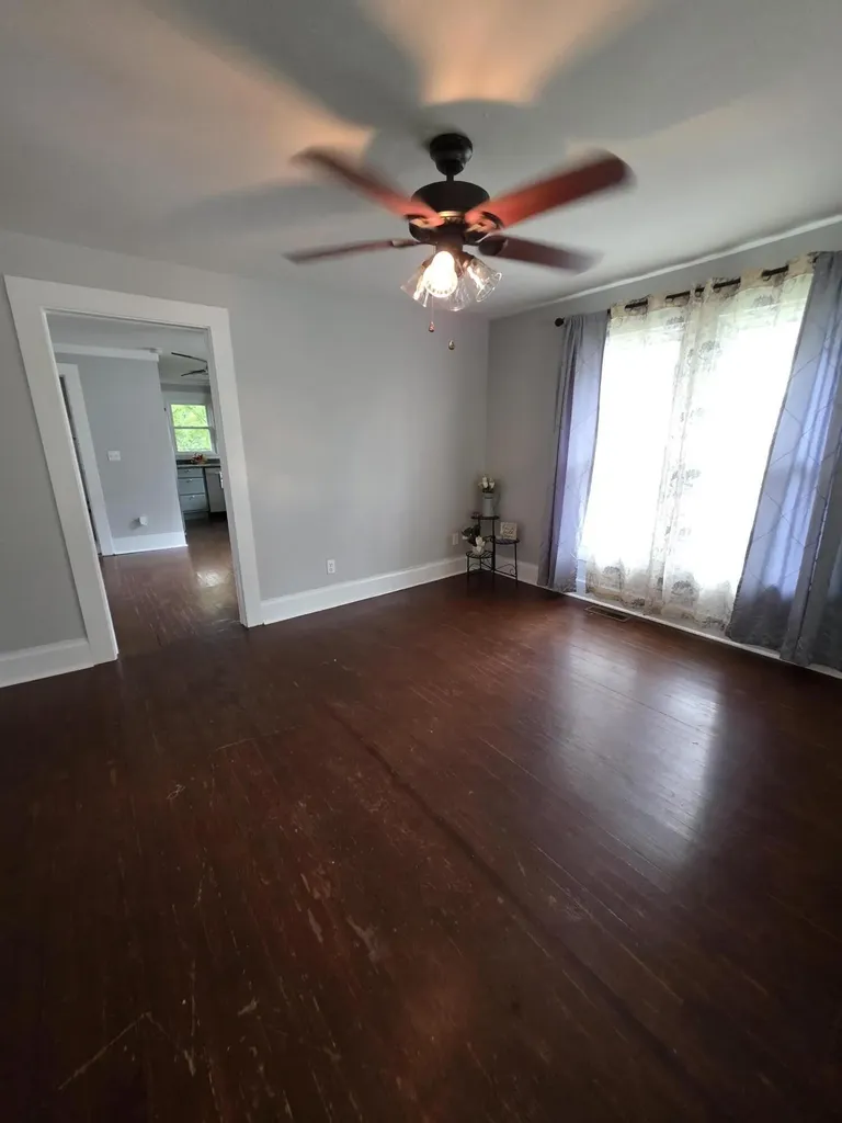 501 S 6th Street Murray KY 42071