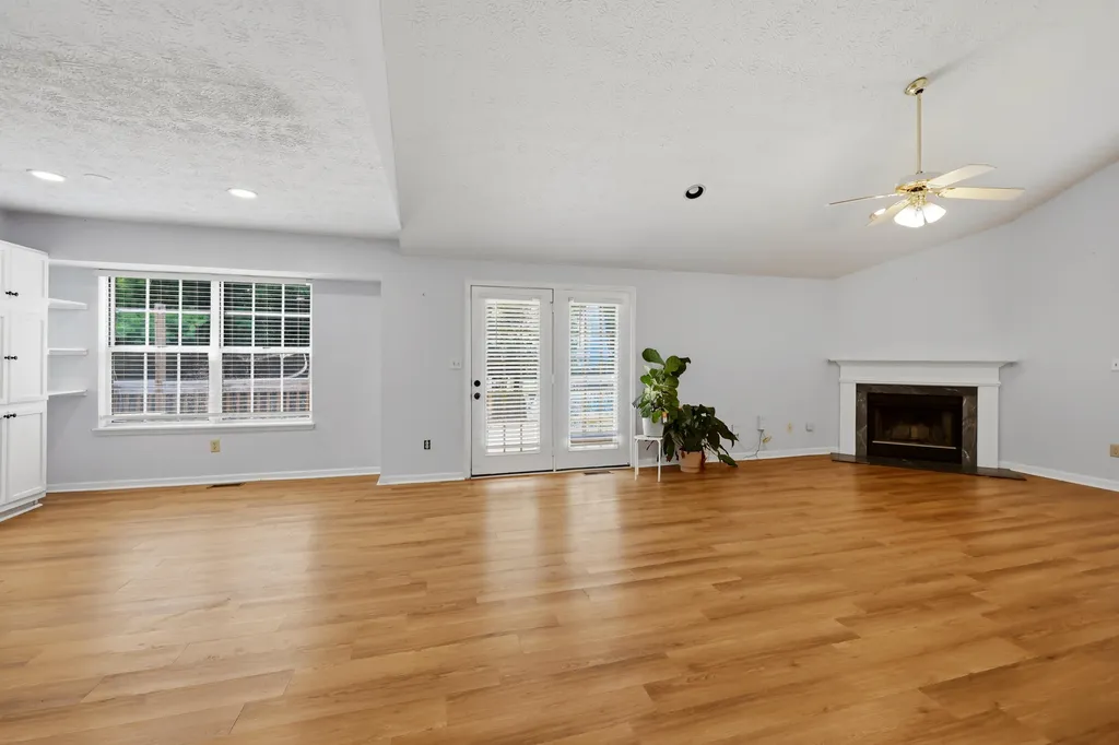 3805 Brookdale Circle Lexington KY 40514
