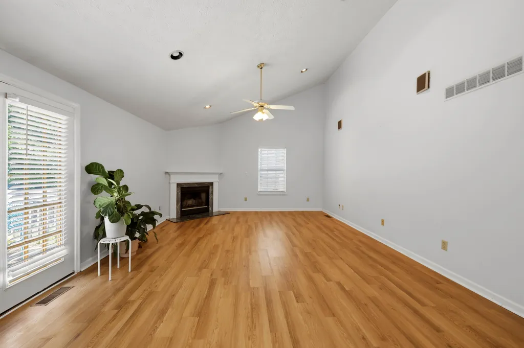 3805 Brookdale Circle Lexington KY 40514