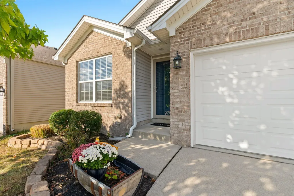 229 Shell Court Lexington KY 40511