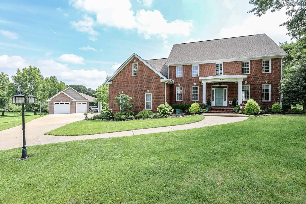 320 Braddie Cove Paducah KY 42001