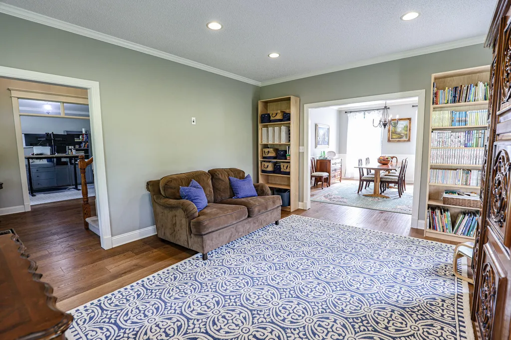 320 Braddie Cove Paducah KY 42001