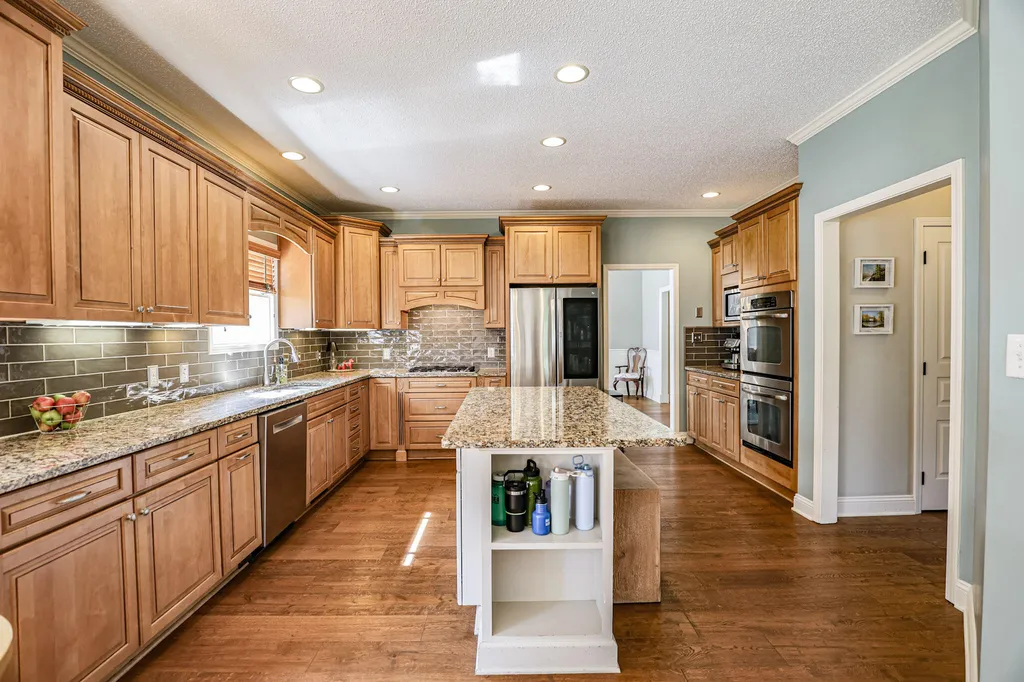 320 Braddie Cove Paducah KY 42001