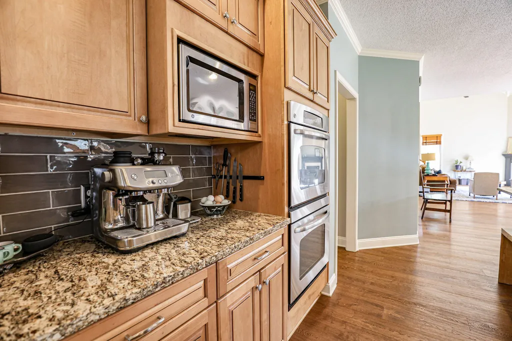 320 Braddie Cove Paducah KY 42001