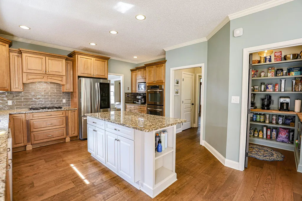 320 Braddie Cove Paducah KY 42001