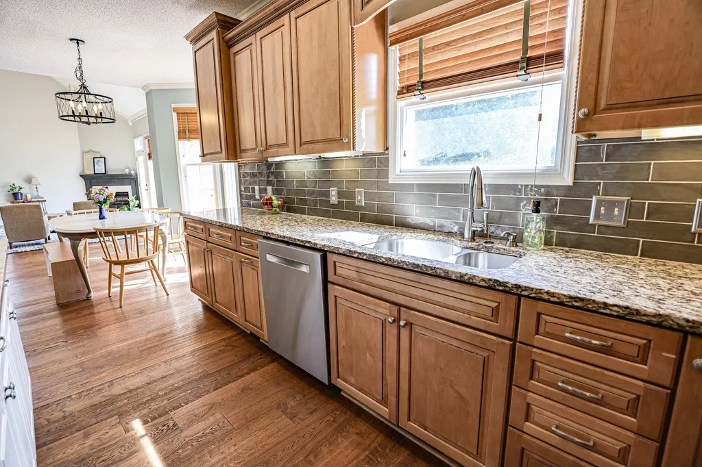320 Braddie Cove Paducah KY 42001