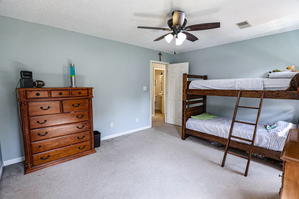 320 Braddie Cove Paducah KY 42001