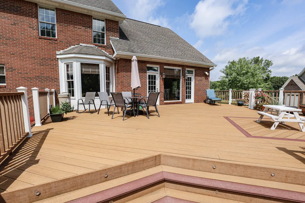 320 Braddie Cove Paducah KY 42001