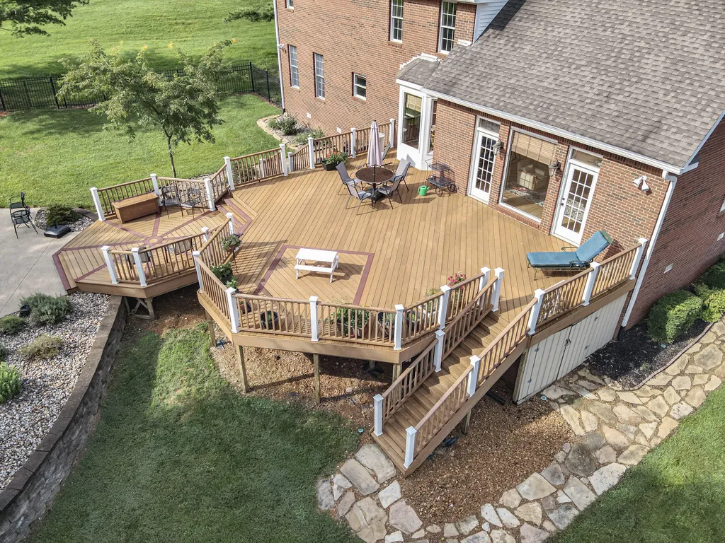 320 Braddie Cove Paducah KY 42001