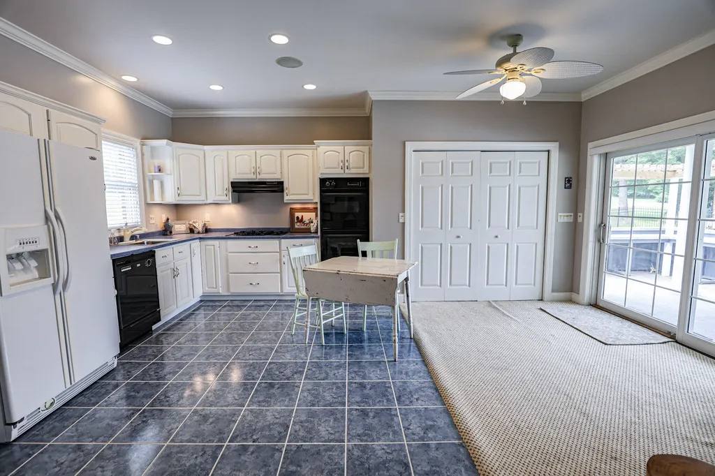 320 Braddie Cove Paducah KY 42001