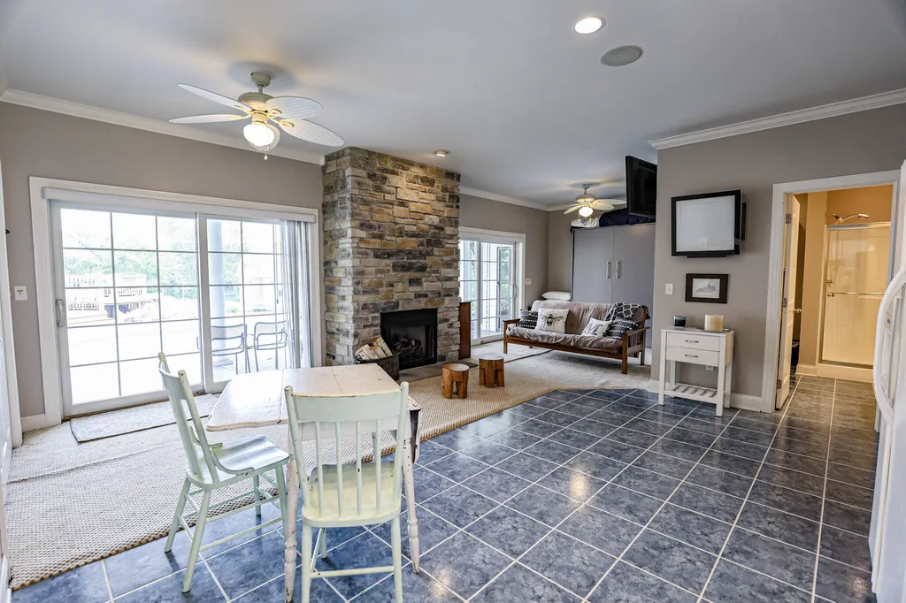 320 Braddie Cove Paducah KY 42001