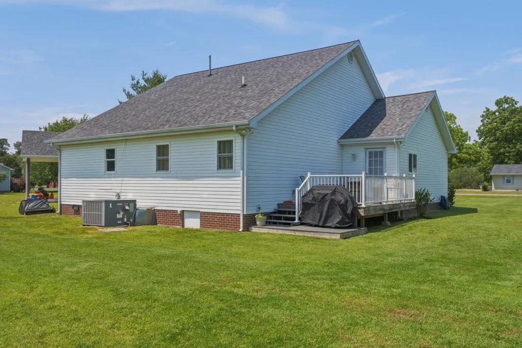 373 Powell Street Benton KY 42025