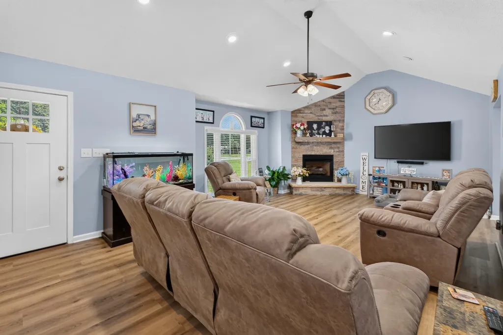 373 Powell Street Benton KY 42025