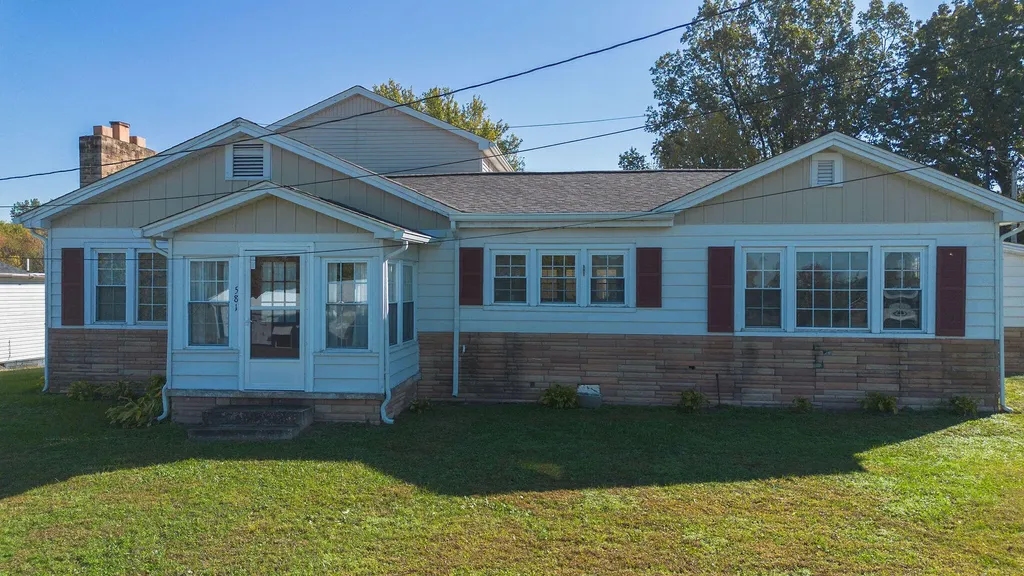 581 S Main Street Calvert City KY 42029