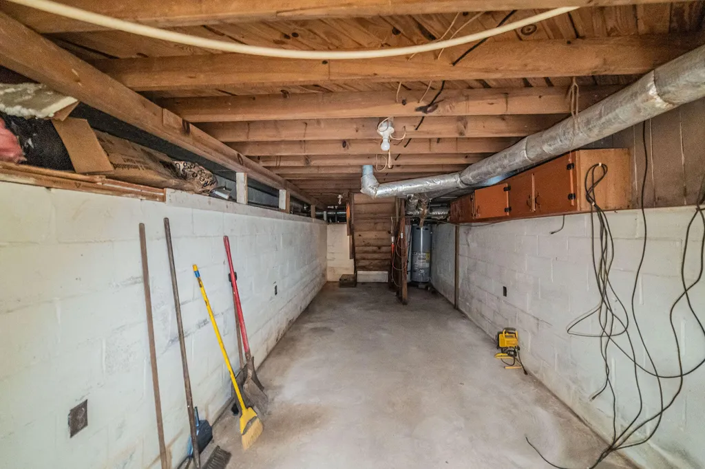 581 S Main Street Calvert City KY 42029