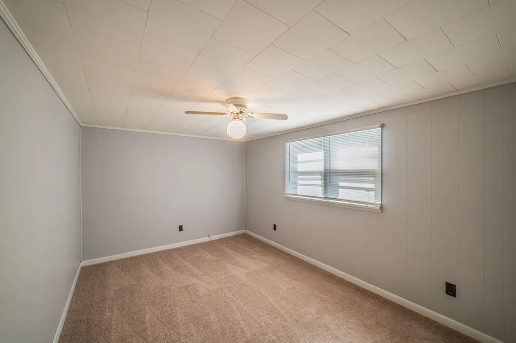 581 S Main Street Calvert City KY 42029