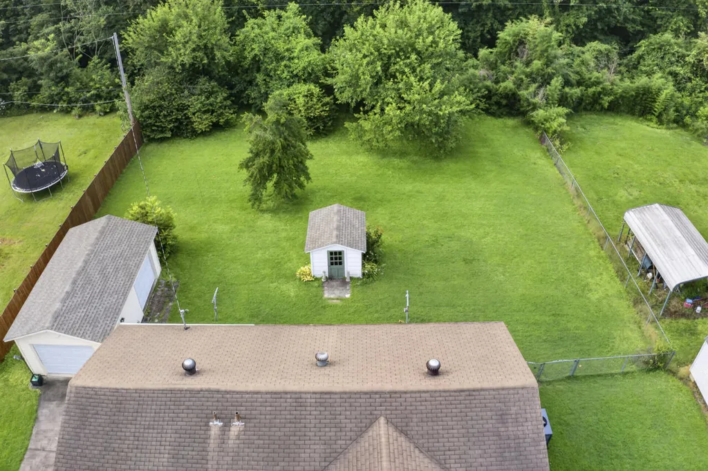 135 Southern Heights Mayfield KY 42066
