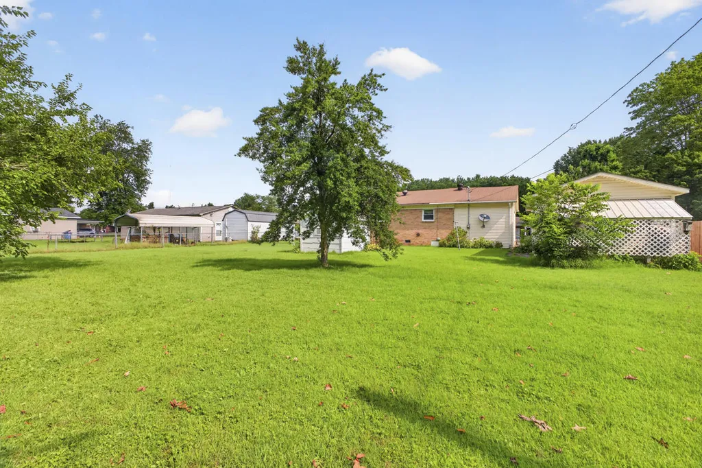 135 Southern Heights Mayfield KY 42066