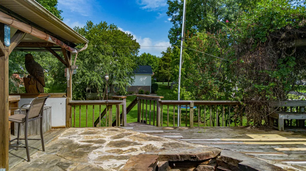 323 Meadowaire Drive Paducah KY 42003