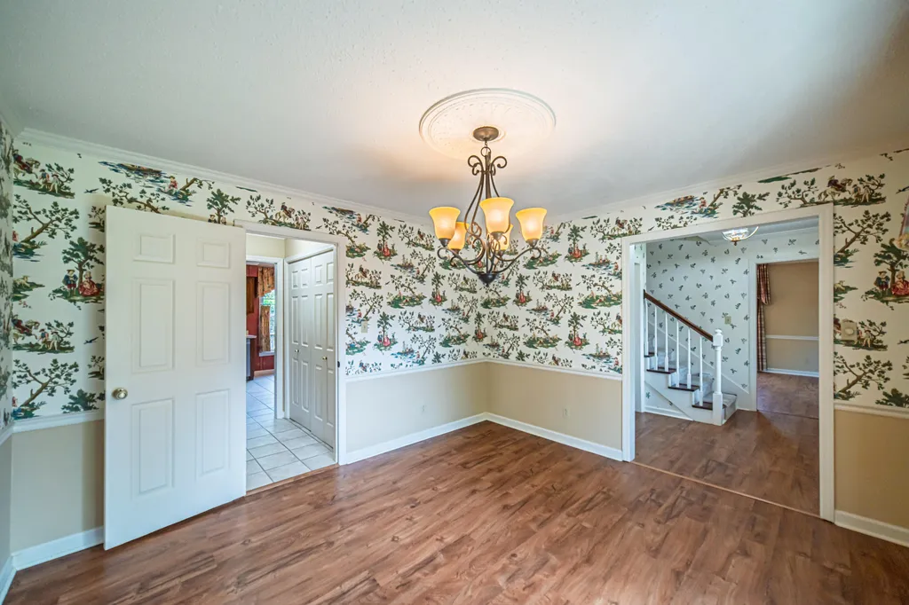 323 Meadowaire Drive Paducah KY 42003