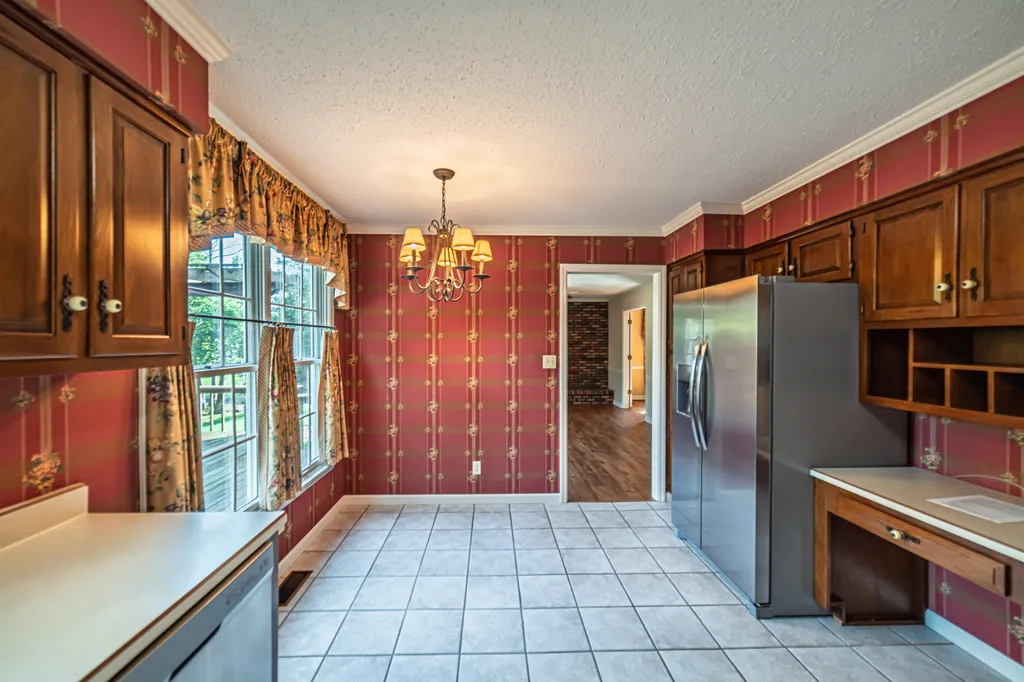 323 Meadowaire Drive Paducah KY 42003