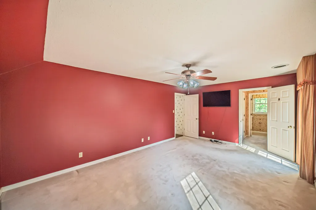 323 Meadowaire Drive Paducah KY 42003