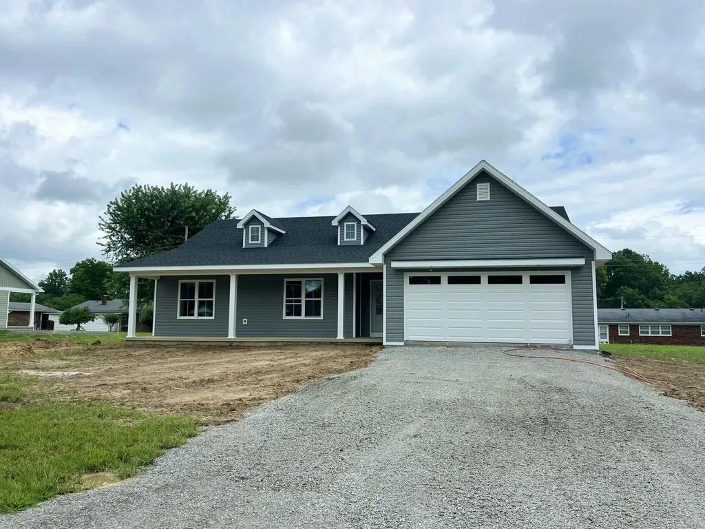 121 Deerview Lane Russell Springs KY 42642