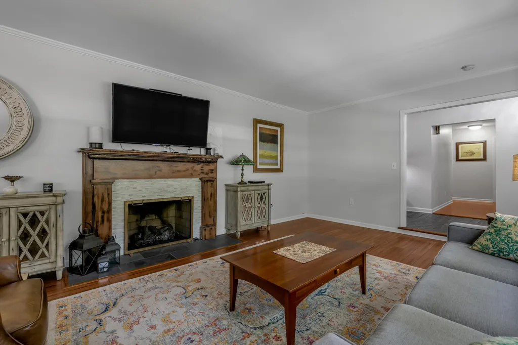 1556 Wellesley Drive Lexington KY 40513