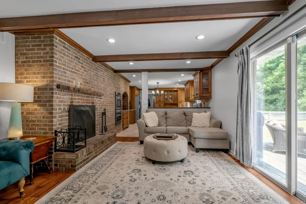 1556 Wellesley Drive Lexington KY 40513
