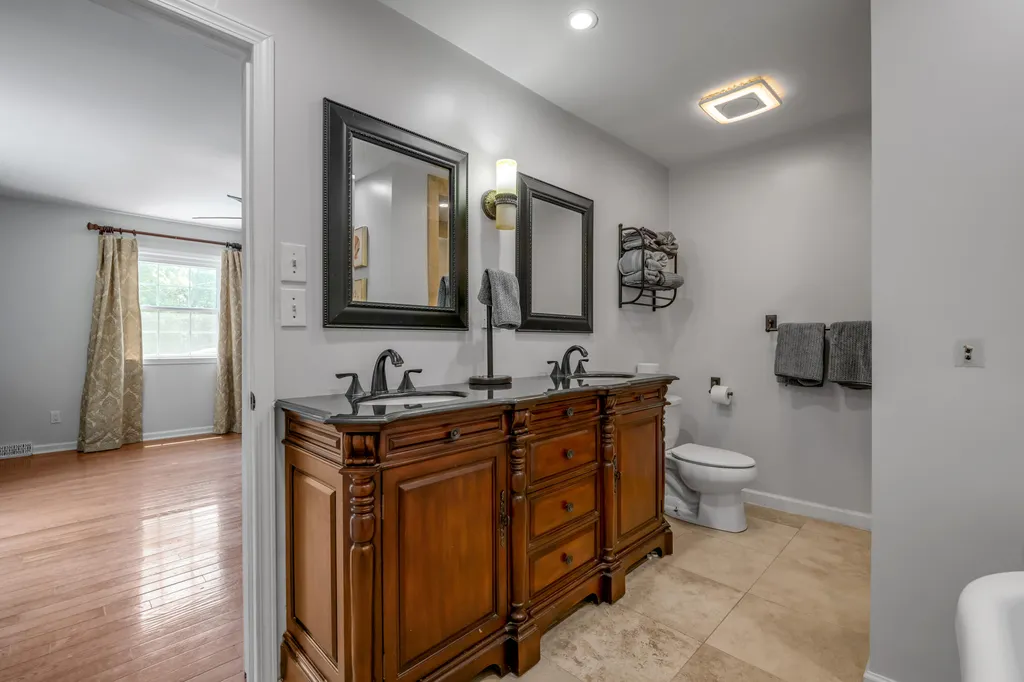 1556 Wellesley Drive Lexington KY 40513