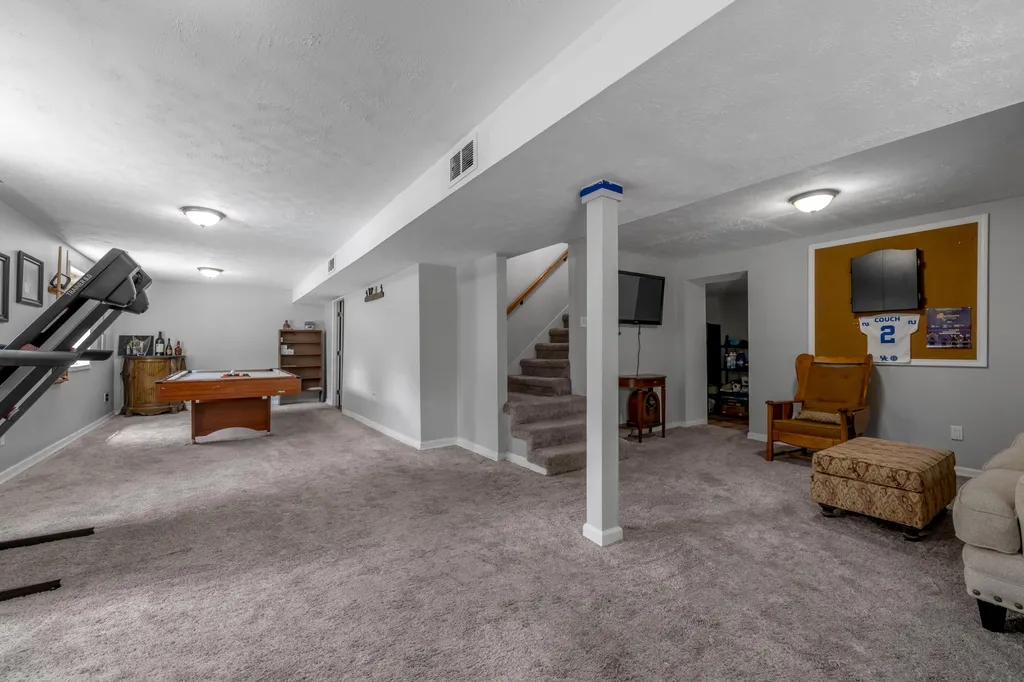 1556 Wellesley Drive Lexington KY 40513
