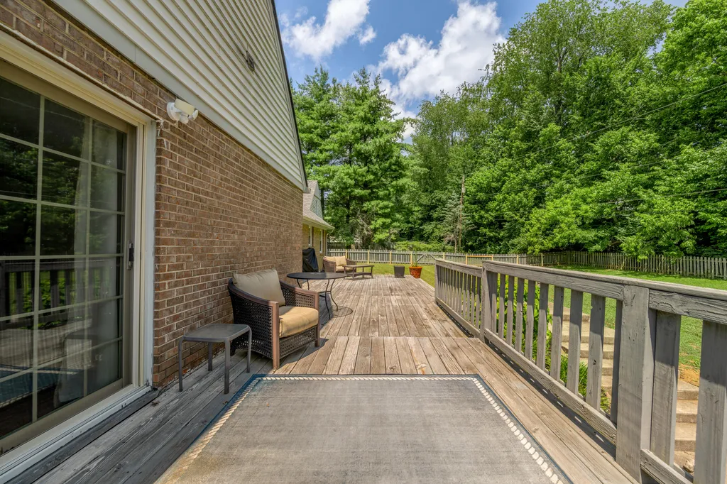 1556 Wellesley Drive Lexington KY 40513