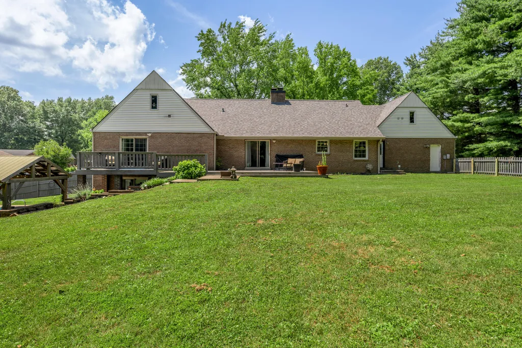 1556 Wellesley Drive Lexington KY 40513