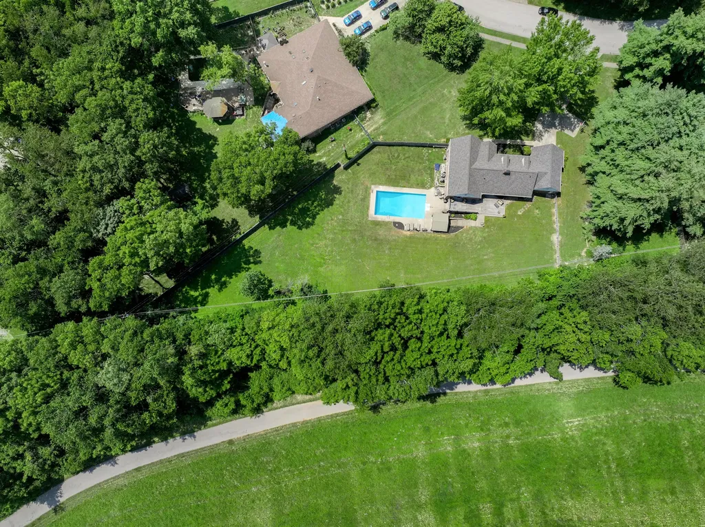 1556 Wellesley Drive Lexington KY 40513