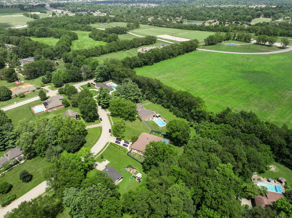 1556 Wellesley Drive Lexington KY 40513