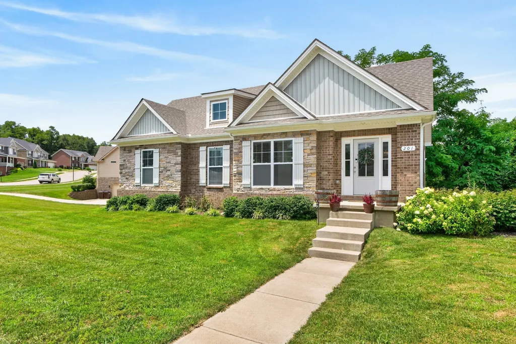 201 James Thomas Way Richmond KY 40475