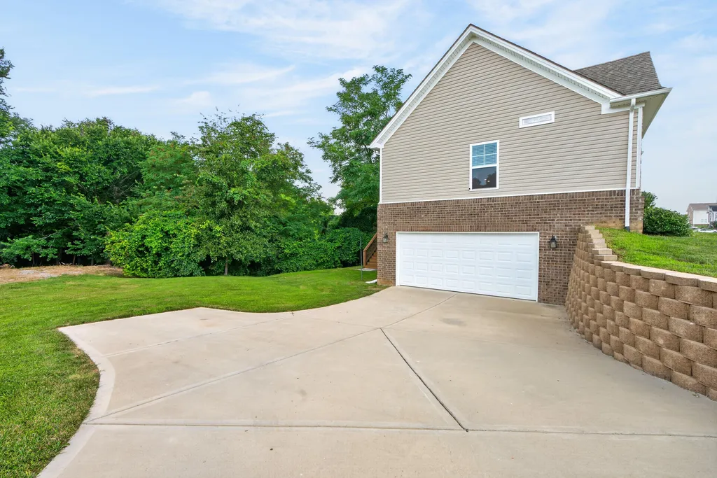 201 James Thomas Way Richmond KY 40475