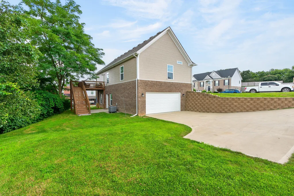 201 James Thomas Way Richmond KY 40475