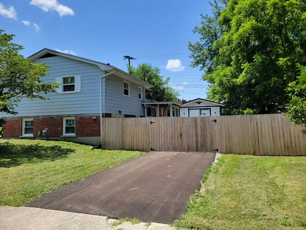 1997 Greenleaf Drive Lexington KY 40505