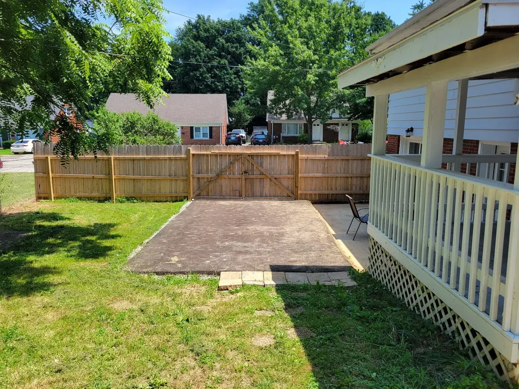 1997 Greenleaf Drive Lexington KY 40505