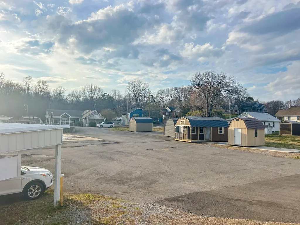 1505 Main Street Benton KY 42025