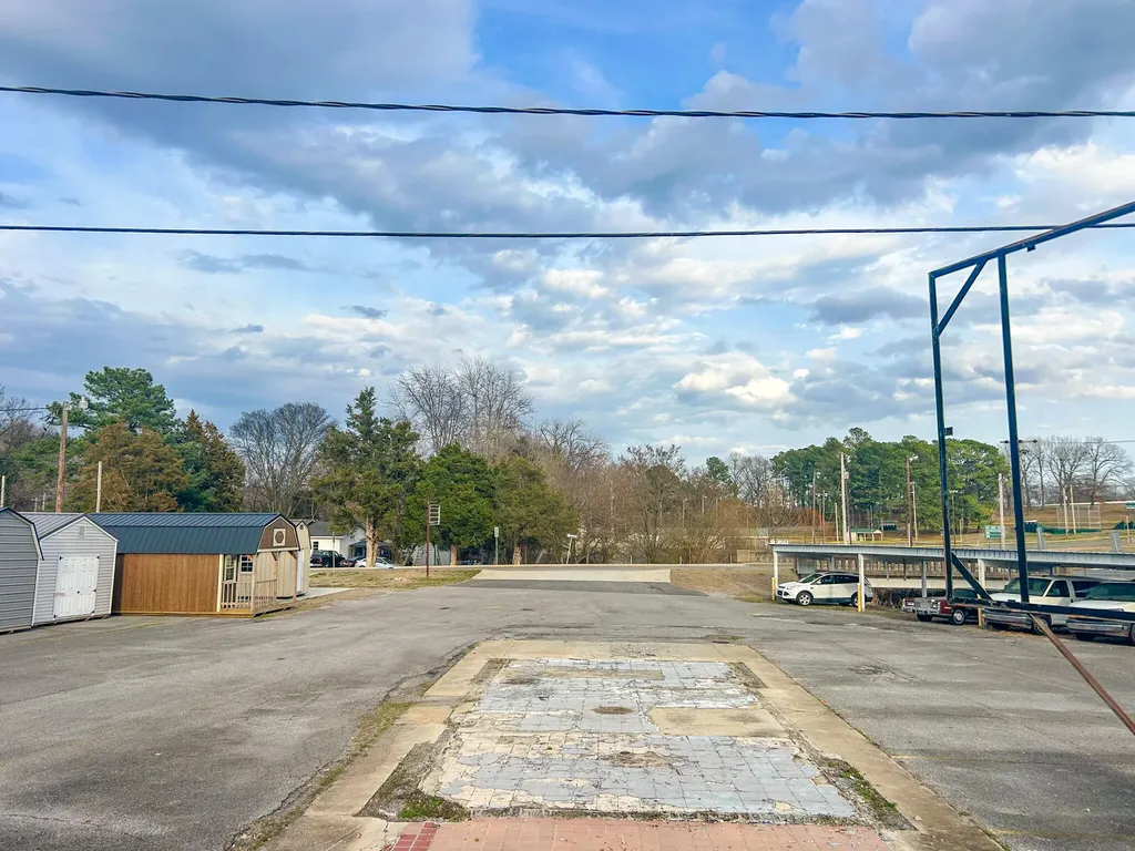 1505 Main Street Benton KY 42025