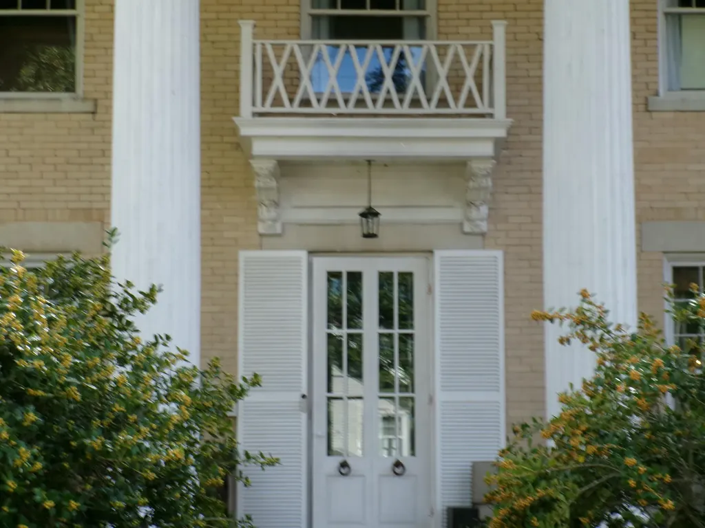 504 E College Street Mayfield KY 42066