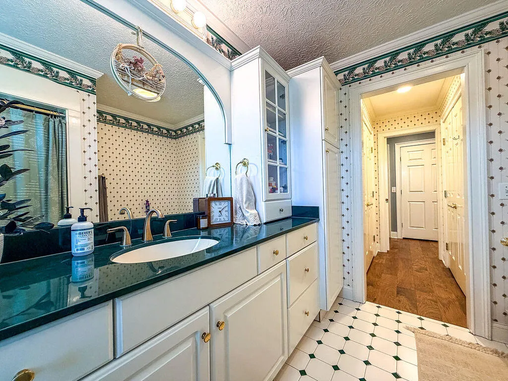 662 Macedonia Church Road Mayfield KY 42066