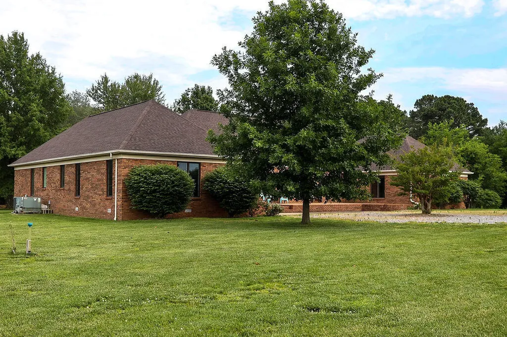 662 Macedonia Church Road Mayfield KY 42066