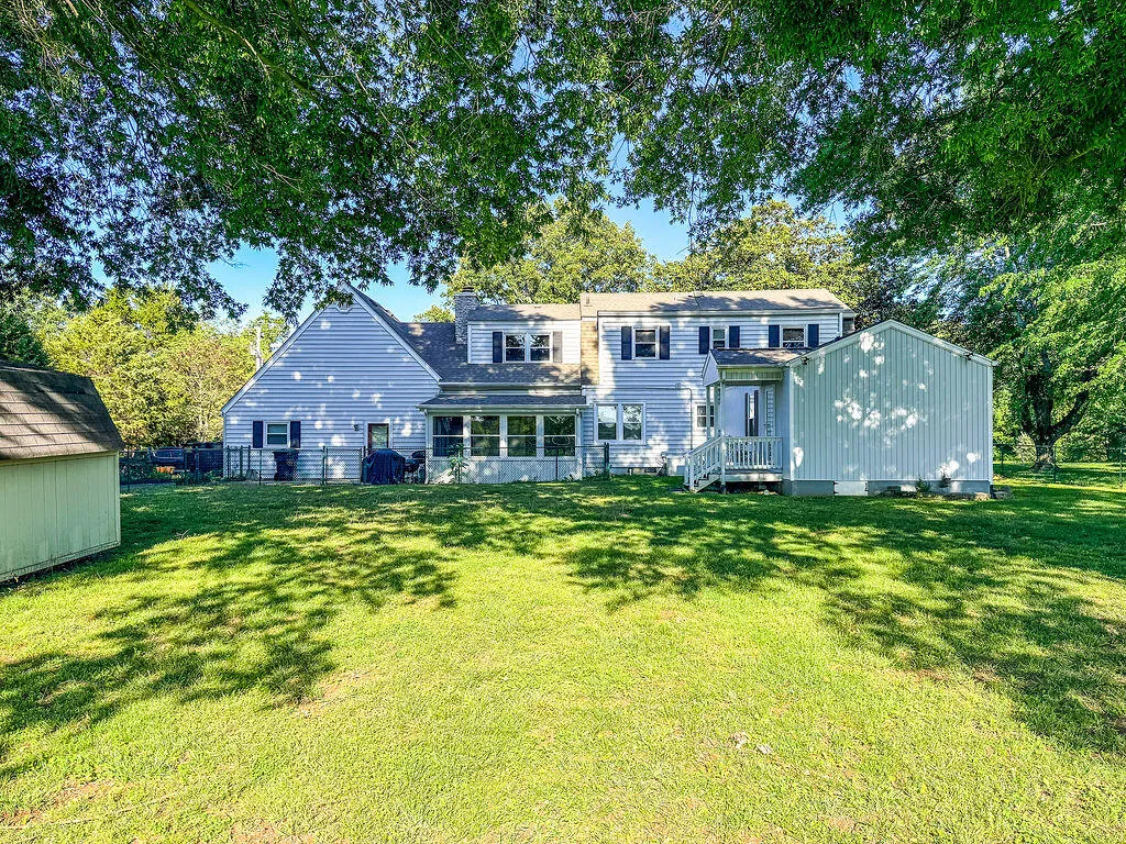 3655 Kentucky 303 Mayfield KY 42066