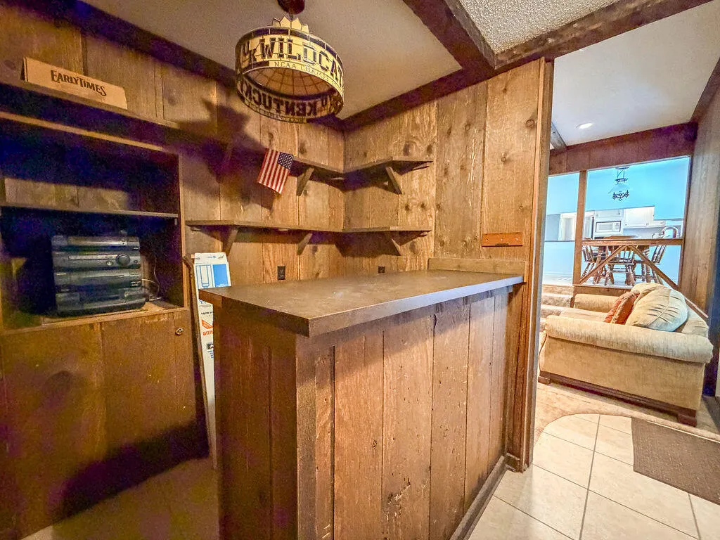 3655 Kentucky 303 Mayfield KY 42066