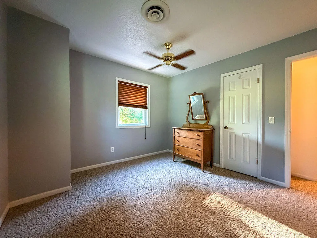 3655 Kentucky 303 Mayfield KY 42066