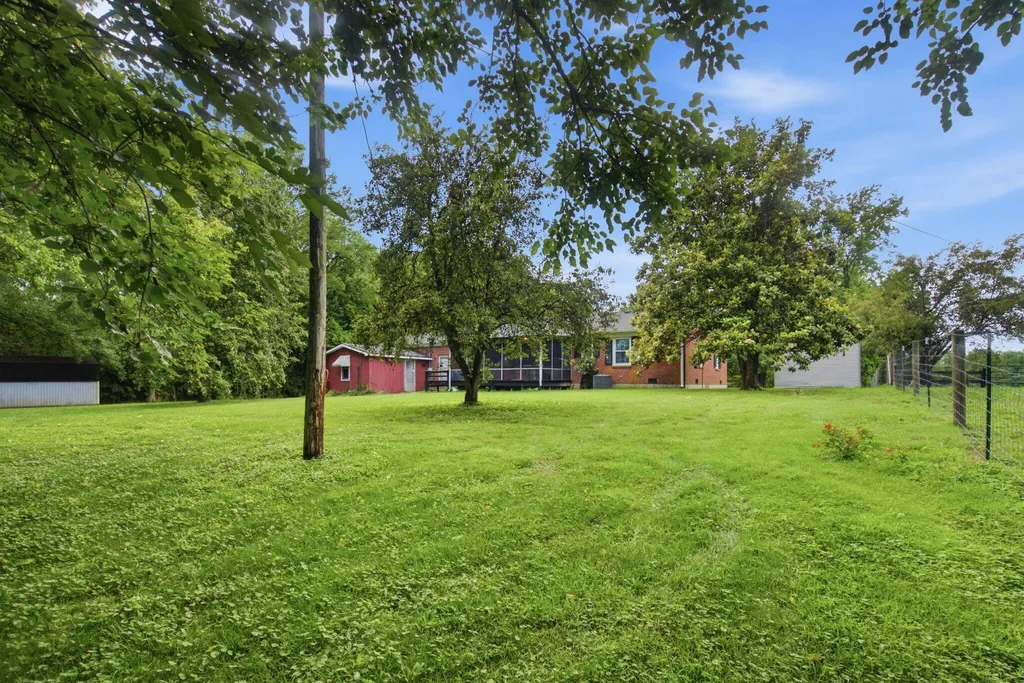 232 Mccrosky Pike Harrodsburg KY 40330