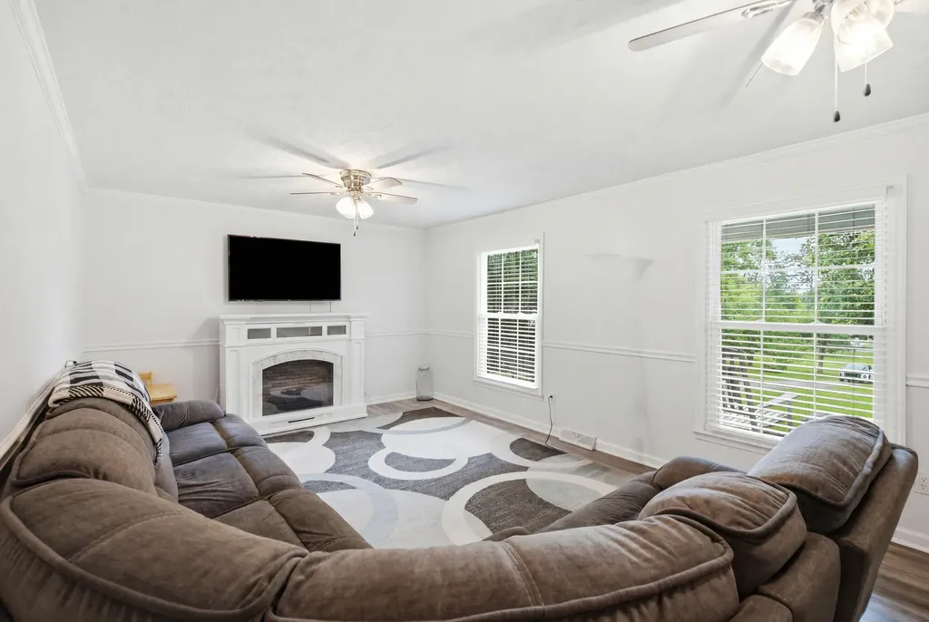 232 Mccrosky Pike Harrodsburg KY 40330